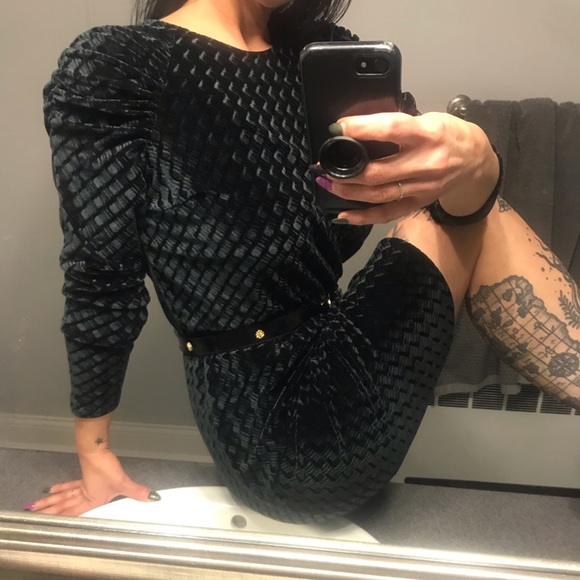 Who, What, Where dress. Size XS. Black Velvet - Picture 2 of 8